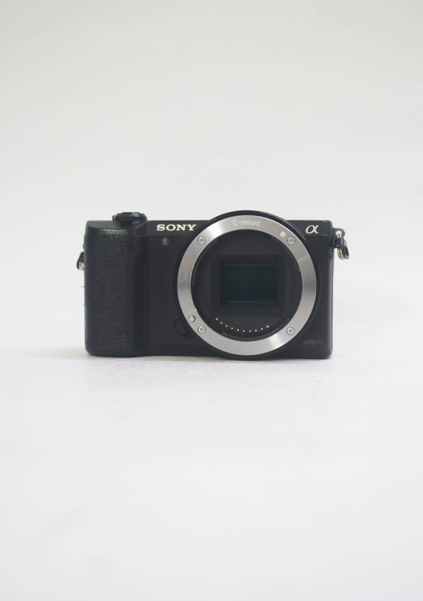 Sony A5100 with 16-50mm E3.5-5.6/PZ OSS Lens