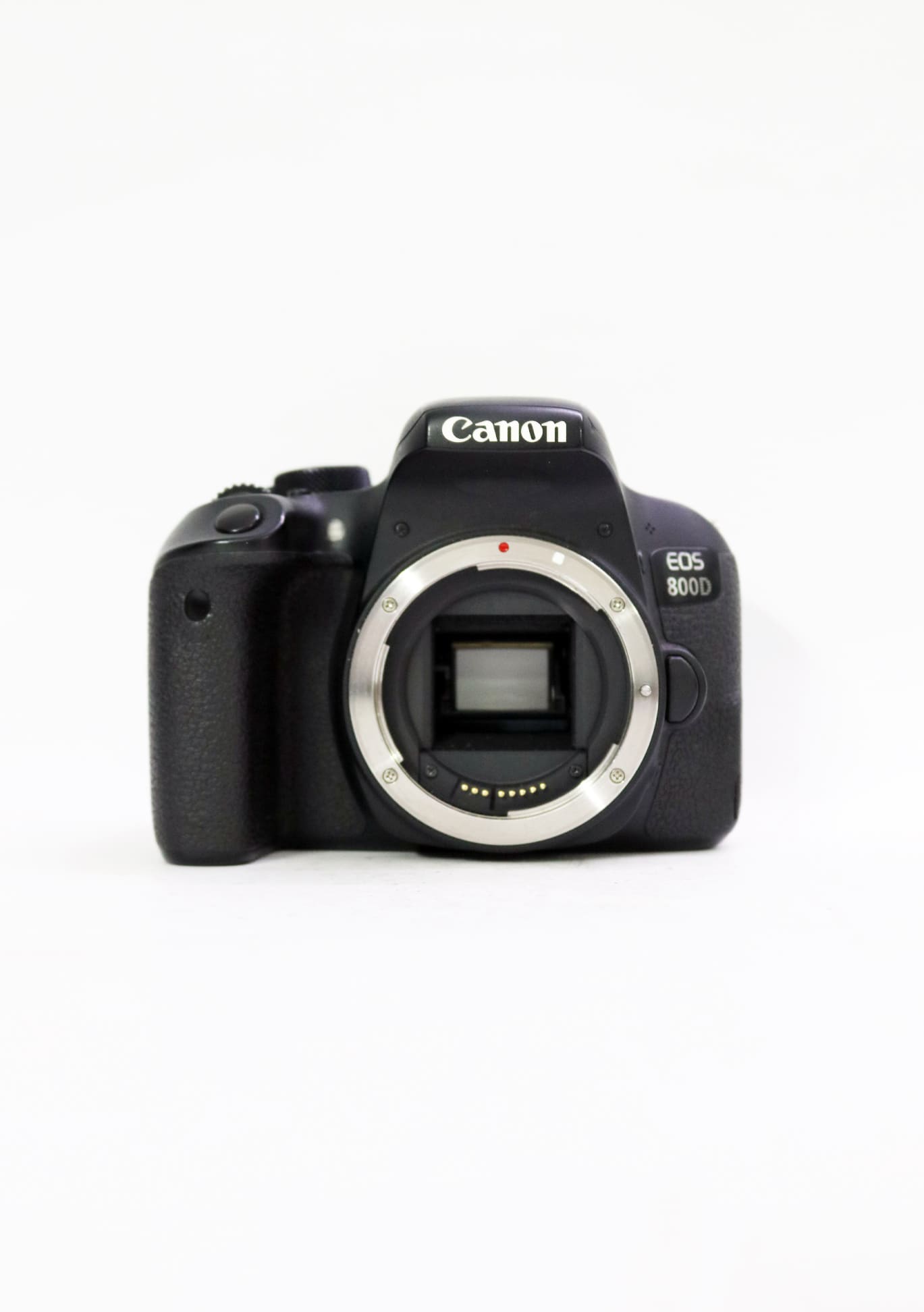 Canon 800D with 18-55mm 1:3.5-5.6 Lens