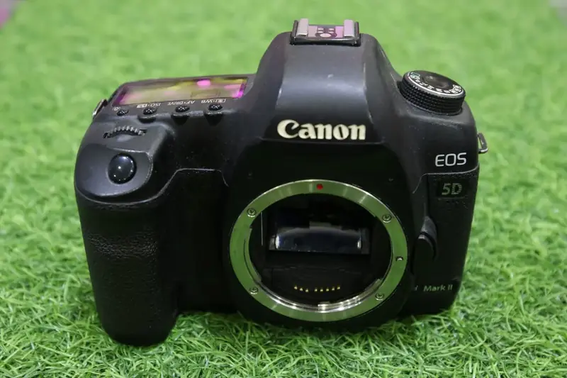 Canon 5D Mark II (Only Body)
