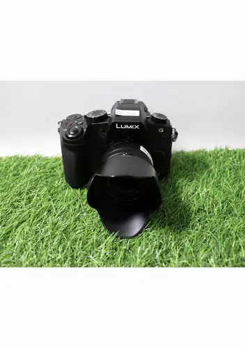 Panasonic Lumix G85 with 14-42mm Lens