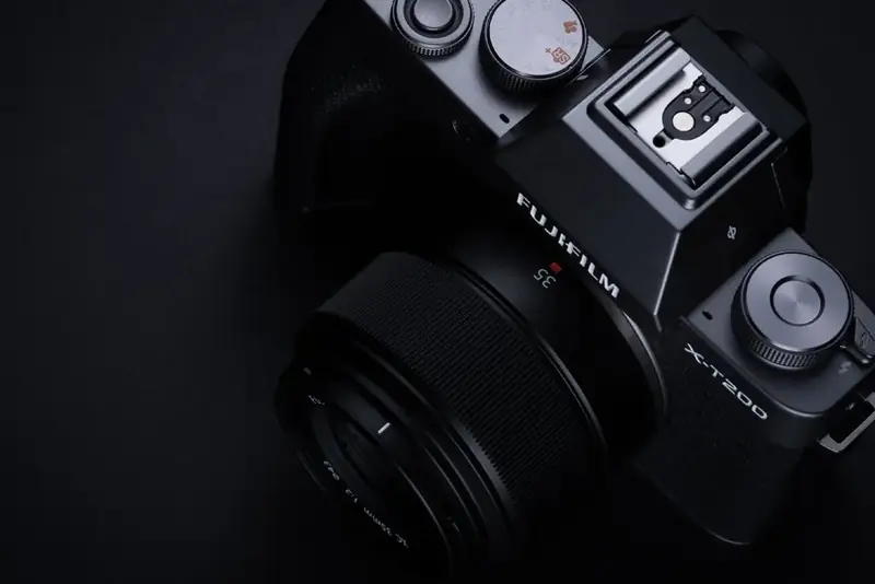 Fujifilm XT200 with Single Lens