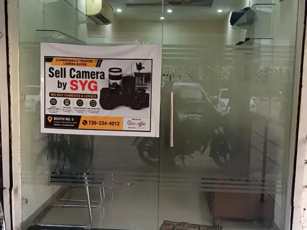 Sell Your Gadget Chandigarh store - shopfront